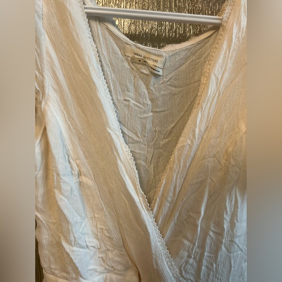 NWOT Beautiful Delicate Urban Outfitters Jumpsuit - Picture 4 of 10